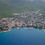 In 5818 * Selce