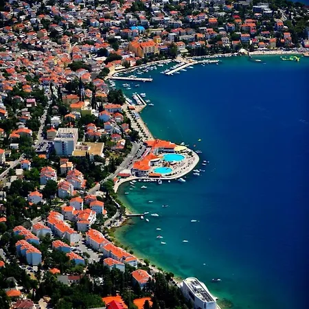 In 5818 Διαμέρισμα