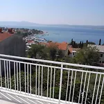In 5818 * סלצה